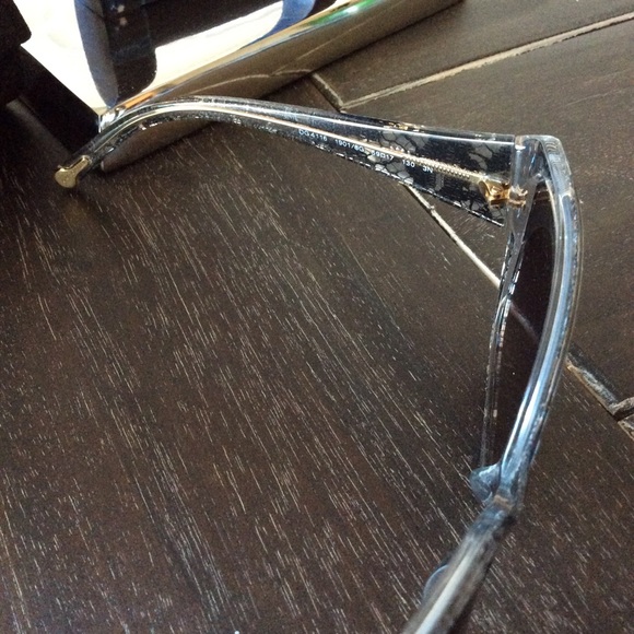 Italian made Dolce and Gabbana Sunnies. Authentic. - Picture 8 of 8